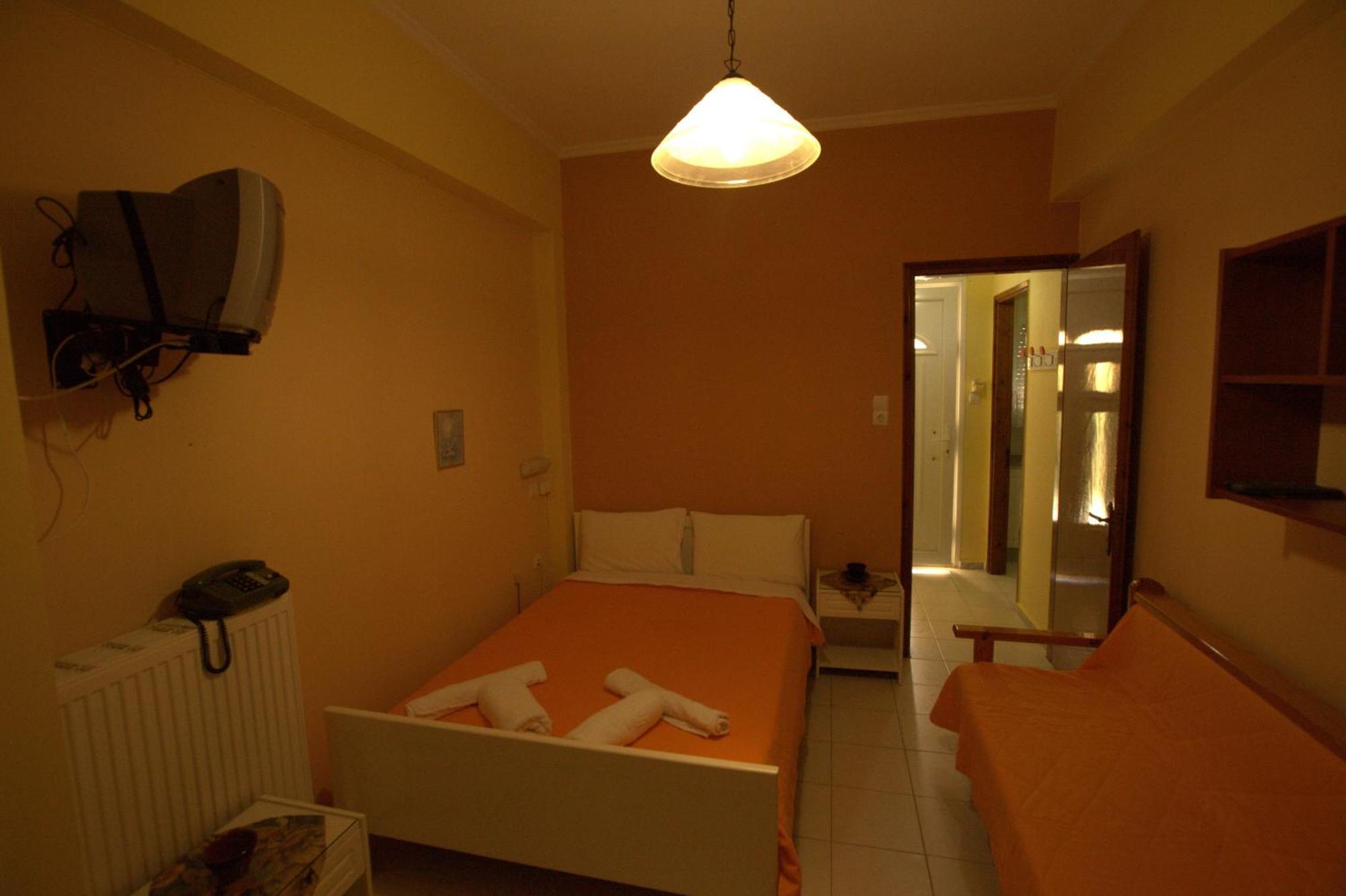 Angela Studios Karfás Pokoj fotografie